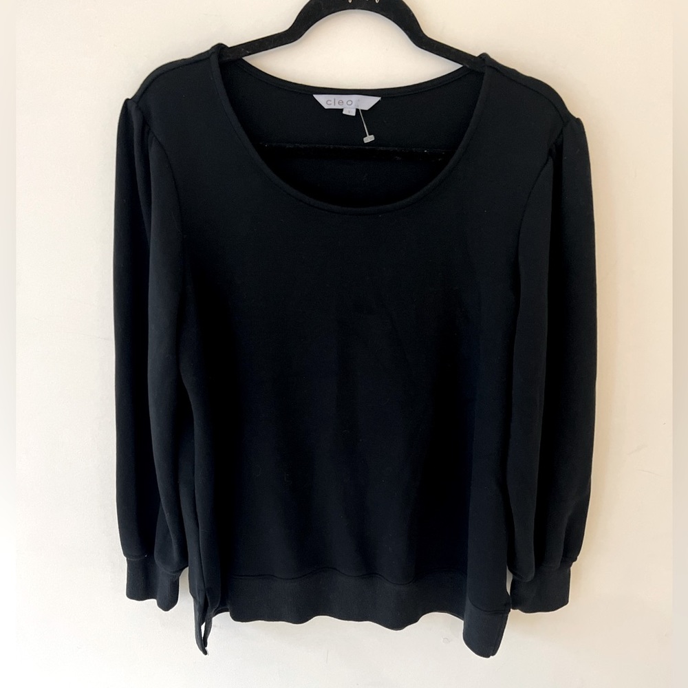 Scoop neck sweater